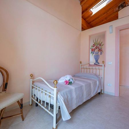 Villa Clara Few Km From The Sea - Happy Rentals ピエトラサンタ エクステリア 写真