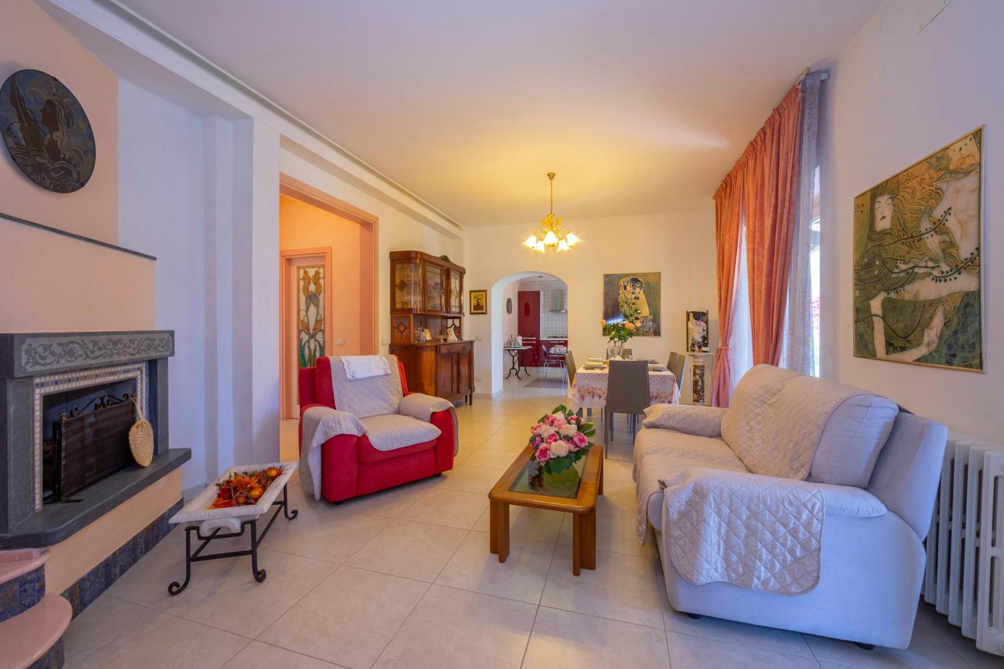 Villa Clara Few Km From The Sea - Happy Rentals ピエトラサンタ エクステリア 写真