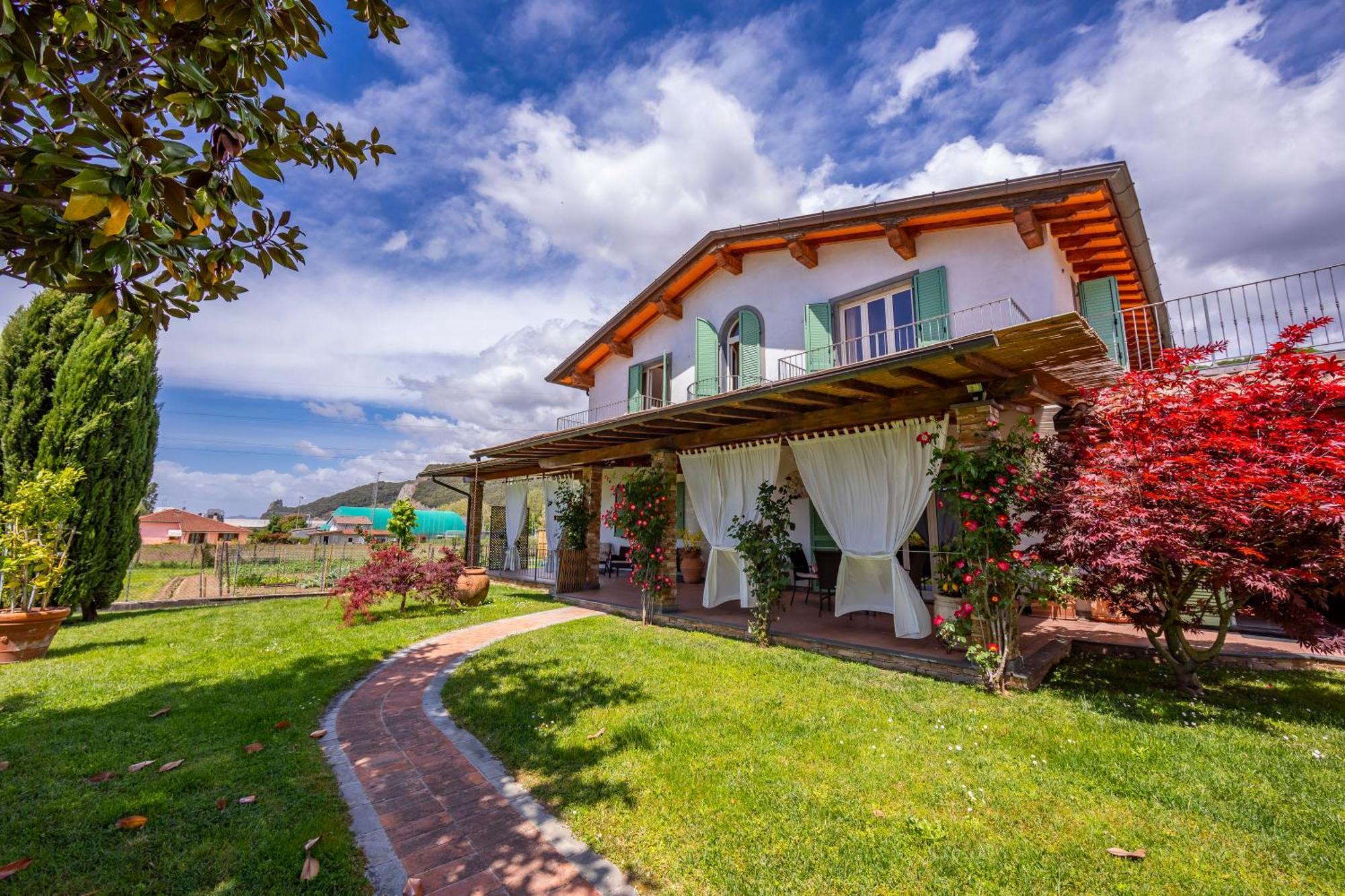 Villa Clara Few Km From The Sea - Happy Rentals ピエトラサンタ エクステリア 写真
